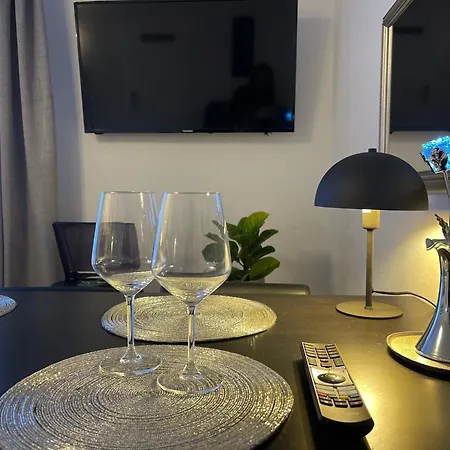 Tunnel - Nordbahntrasse, Kontaktloser Self-check-in, Netflix Appartement *