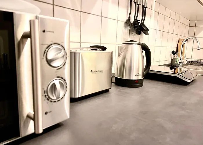 Tunnel - Nordbahntrasse, Kontaktloser Self-check-in, Netflix * Wuppertal