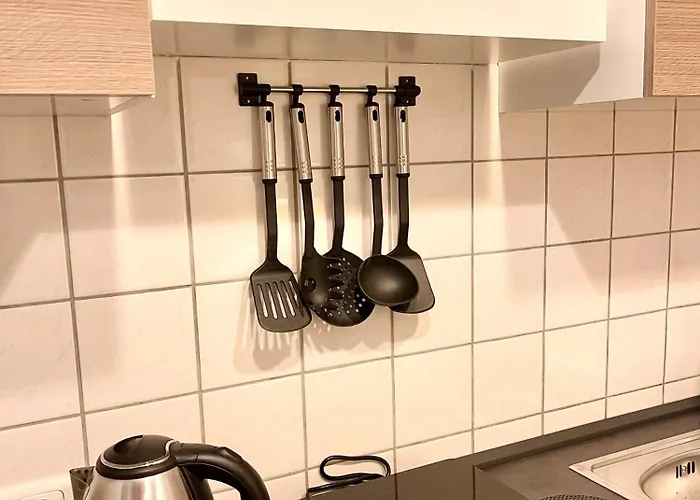 Tunnel - Nordbahntrasse, Kontaktloser Self-check-in, Netflix Wuppertal