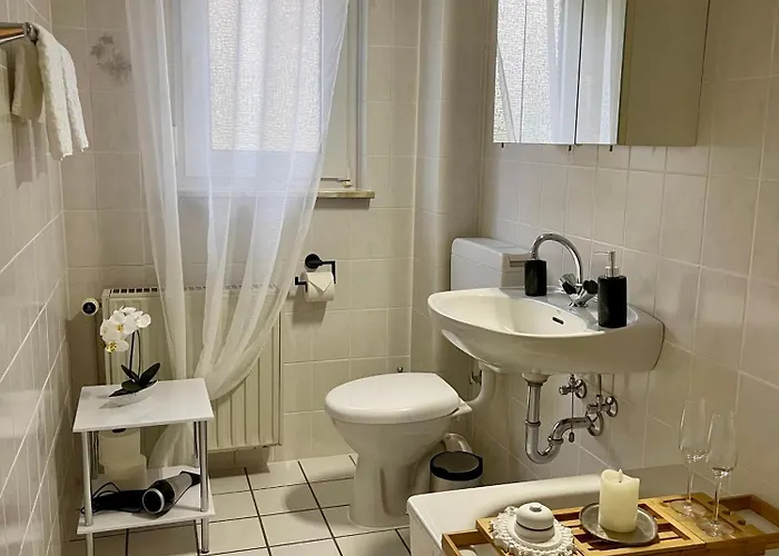 Tunnel - Nordbahntrasse, Kontaktloser Self-check-in, Netflix *